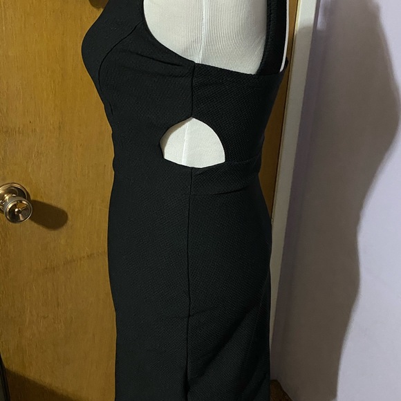 Cutout side black party/cocktail dress - Picture 2 of 4